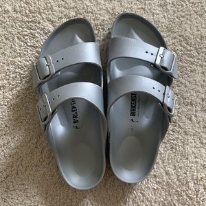 Water Birkenstock’s!
